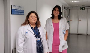  Nuria Tur, coordinadora de la Unidad de Psiquiatría Infantil y de la Adolescencia del Instituto de  Psiquiatría y Salud Mental del Hospital Clínico San Carlos y la residente Marta Díaz.