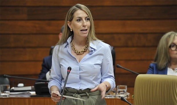 Prohibir la compatibilidad de los jefes de Servicio "atenta a la libertad"