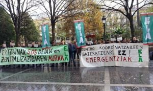 Protesta de los sanitarios de Emergencias vascas por el anuncio de recortes