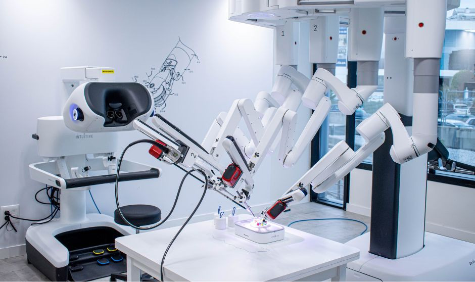 Quirónsalud incorpora en Madrid los primeros Da Vinci de última generación