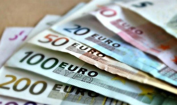 R4 y 1.100 euros por 60 horas de trabajo semanales: "Somos gilipollas"