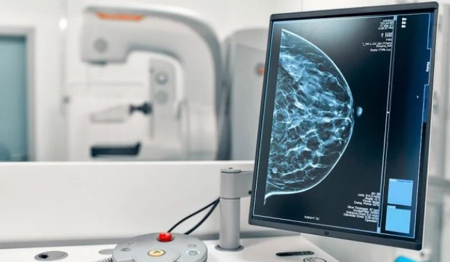 La mamografía con contraste permite mayor rapidez, accesibilidad y capacidad de detección en un solo acto diagnóstico, según especialistas en mama