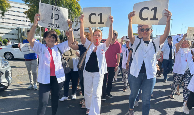 Rebelión TCAE por el Estatuto Marco: "No asegura la categoría C1"