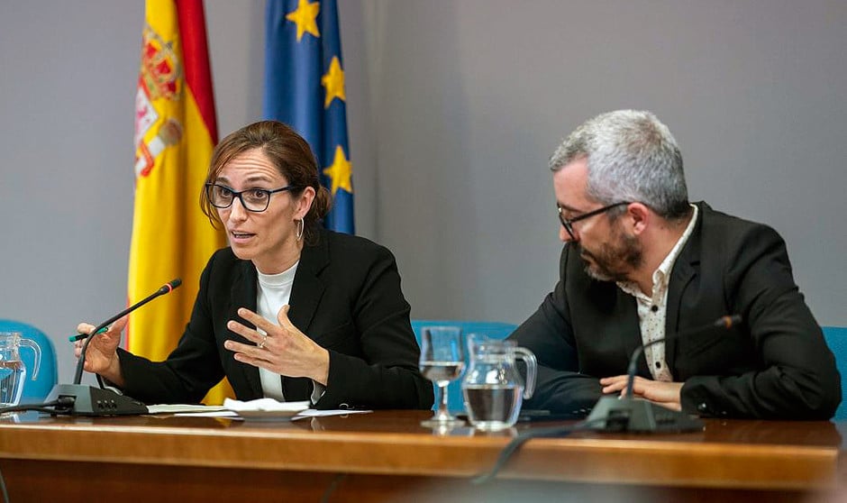 Registro estatal de sanitarios "a cuentagotas" por causa "justificada"