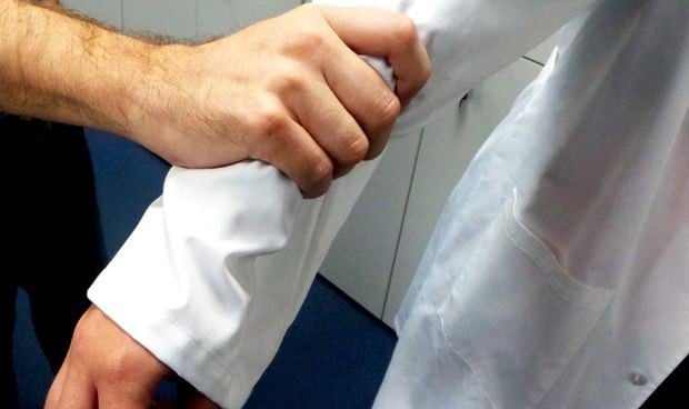 La respuesta de una enfermera acosada: "Qué poco me ponen los gilipollas"