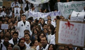 Resurgir de las huelgas sanitarias en 2017: aumentan más de un 30%