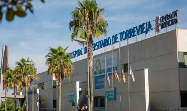 Reversión del Hospital de Torrevieja: 17 jefes de Servicio cesan del cargo
