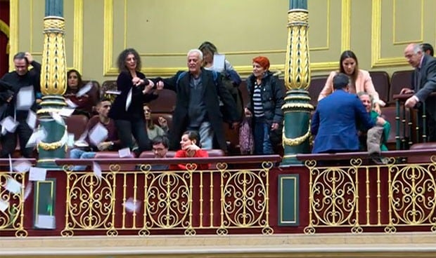 Revuelo durante la votación de la muerte digna