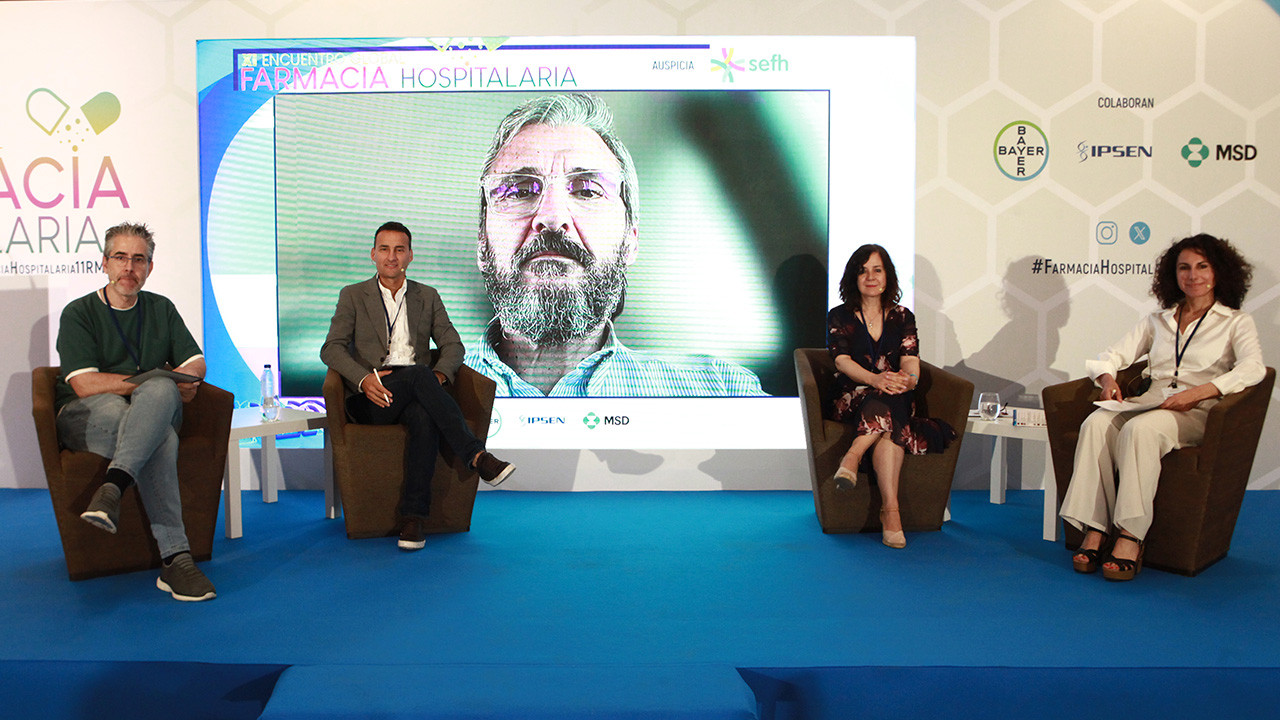 Mesa de debate 'Hospitales del futuro y nuevos modelos organizativos', en el XI Encuentro de Farmacia Hospitalaria. 