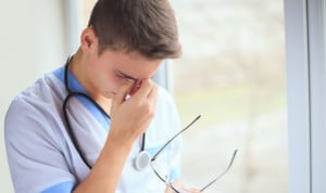 Rotar sin tutor fijo daña la mente de los MIR: "Nos hunden en protocolos"