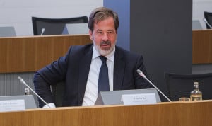 Rus: "La reducción horaria suprimirá 2 millones de jornadas en sanidad"