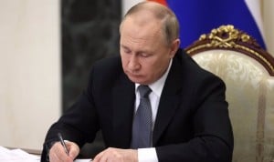 Rusia acusa a Estados Unidos de estar implicada en la aparición del covid