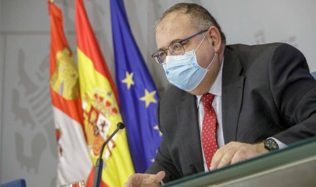 Sacyl opta por 'peonadas' y conciertos para reducir las listas de espera