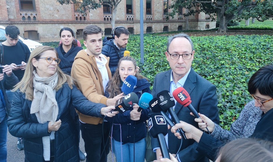 Salut "entiende" y garantiza negociaciones para evitar la huelga de médicos