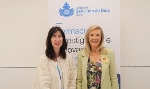 Elena Urdaneta, directora de la Fundación San Juan de Dios; junto a Carmen Martínez Sarmiento, presidenta de la Asociación Española de ELA