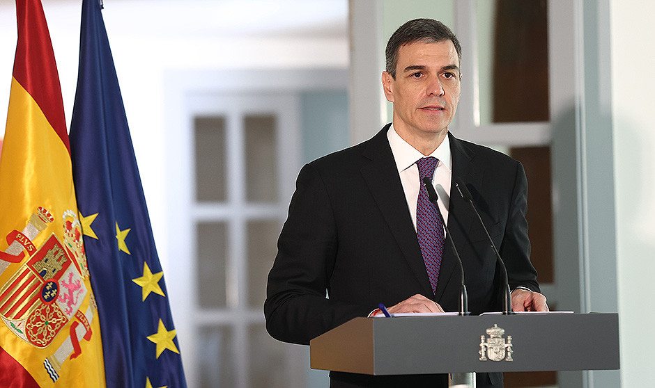 Sánchez anuncia un acuerdo de productos sanitarios y fármacos con China