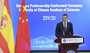 Pedro Sánchez interviene en la Academia de las Ciencias de China. Autor: Moncloa. 
