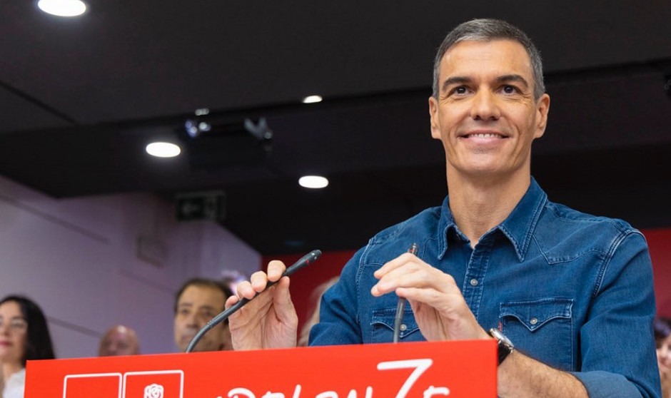 Sánchez saca pecho de ayudas a salud dental y copago en la cumbre del PSOE