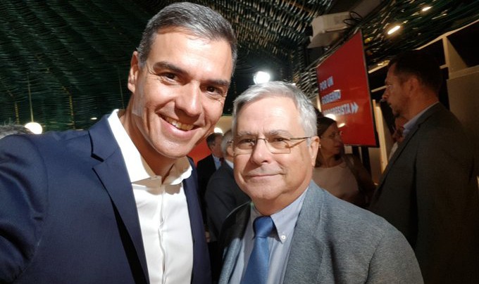 Sánchez se gana a las sociedades médicas: "Todo lo que dijo es coherente"