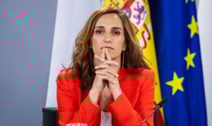 Así avanza la regulación de la asistencia a españoles que requiere permiso en Europa