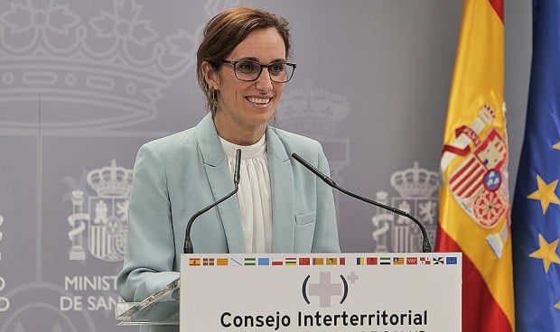 Mónica García apoya la iniciativa de Aragón respecto a la situación de los MIR en verano