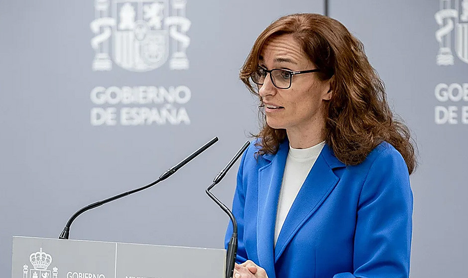Mónica García, ministra de Sanidad, blindará a los MIR contra los excesos de jornada y de guardias.
