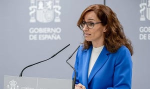 Mónica García, ministra de Sanidad, blindará a los MIR contra los excesos de jornada y de guardias.