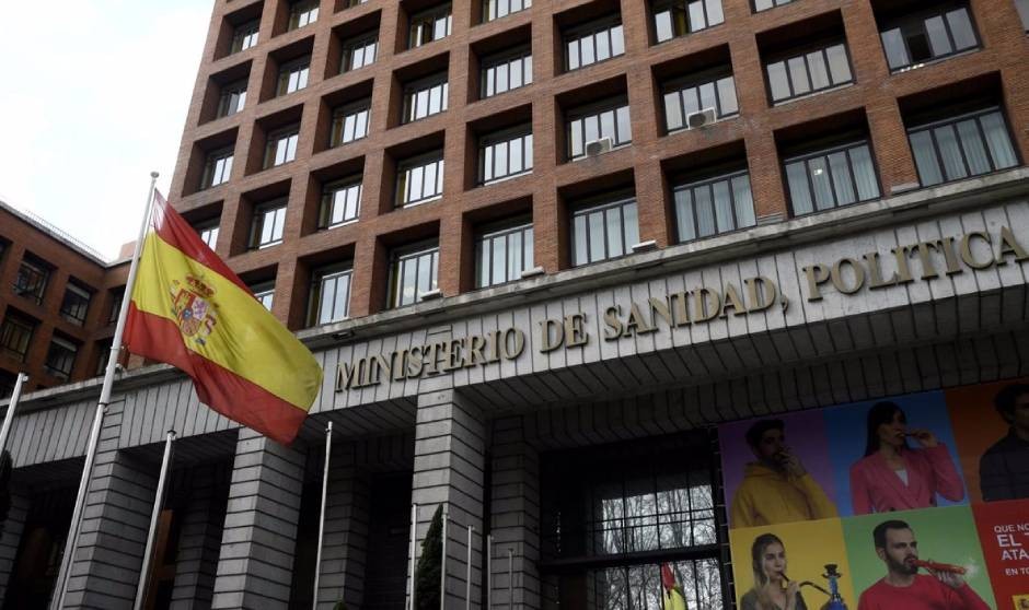 El alquiler de los MIR 'se cuela' en la negociación Sanidad-sindicatos