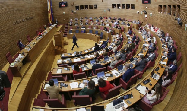 El Consell facilita la movilidad en cargos directivos de la sanidad pública