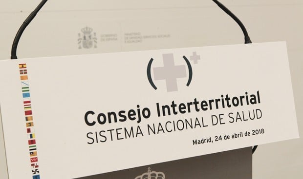 Sanidad convoca a las autonomías a un Interterritorial el 8 de mayo 