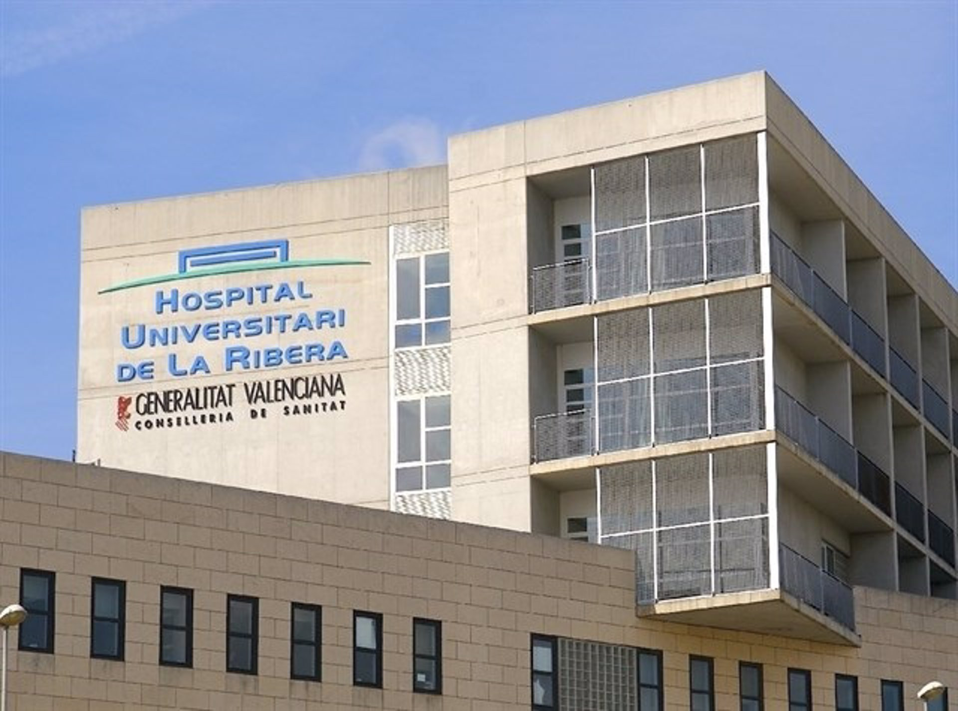 Pasarela para que el personal subrogado de los cuatro departamentos de salud valencianos revertidos pase a ser personal estatutario fijo