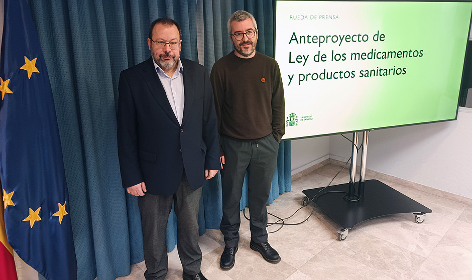  César Hernández y Javier Padilla, defienden el nuevo modelo de precios de fármacos de la Ley del Medicamento.
