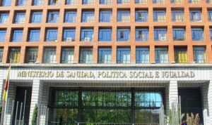 Sanidad es el ministerio con menos funcionarios de todo el Gobierno