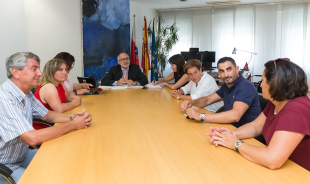 Cantabria estudiará cómo fidelizar a los MIR que acaban su formación