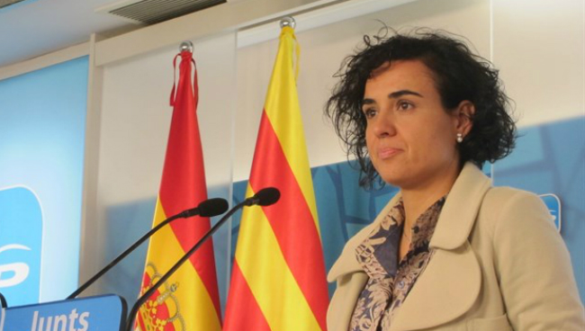 La ministra de Sanidad, Mónica García, desmiente el bulo de Fernando Simón recomendando un método milagro contra la prostatitis