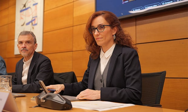 La CNMC recomendó poner a la venta los tes de embarazo fuera de farmacias. Sanidad explica en Redacción Médica su postura.