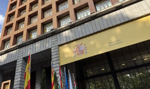 Sanidad limita los fondos para crear nuevas plazas públicas de Medicina