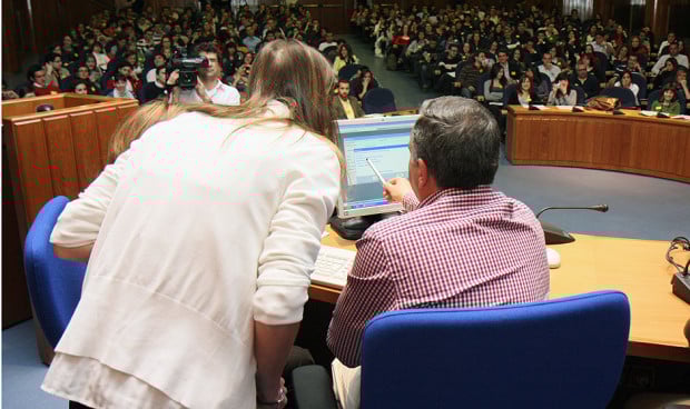  El Ministerio de Sanidad ratifica la orden que modifica el modo de acceso a plazas del MIR 2025.