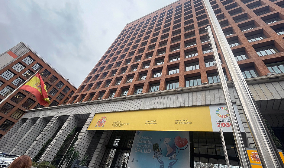 Sanidad pone fecha y hora a la prueba de acceso excepcional a Familia