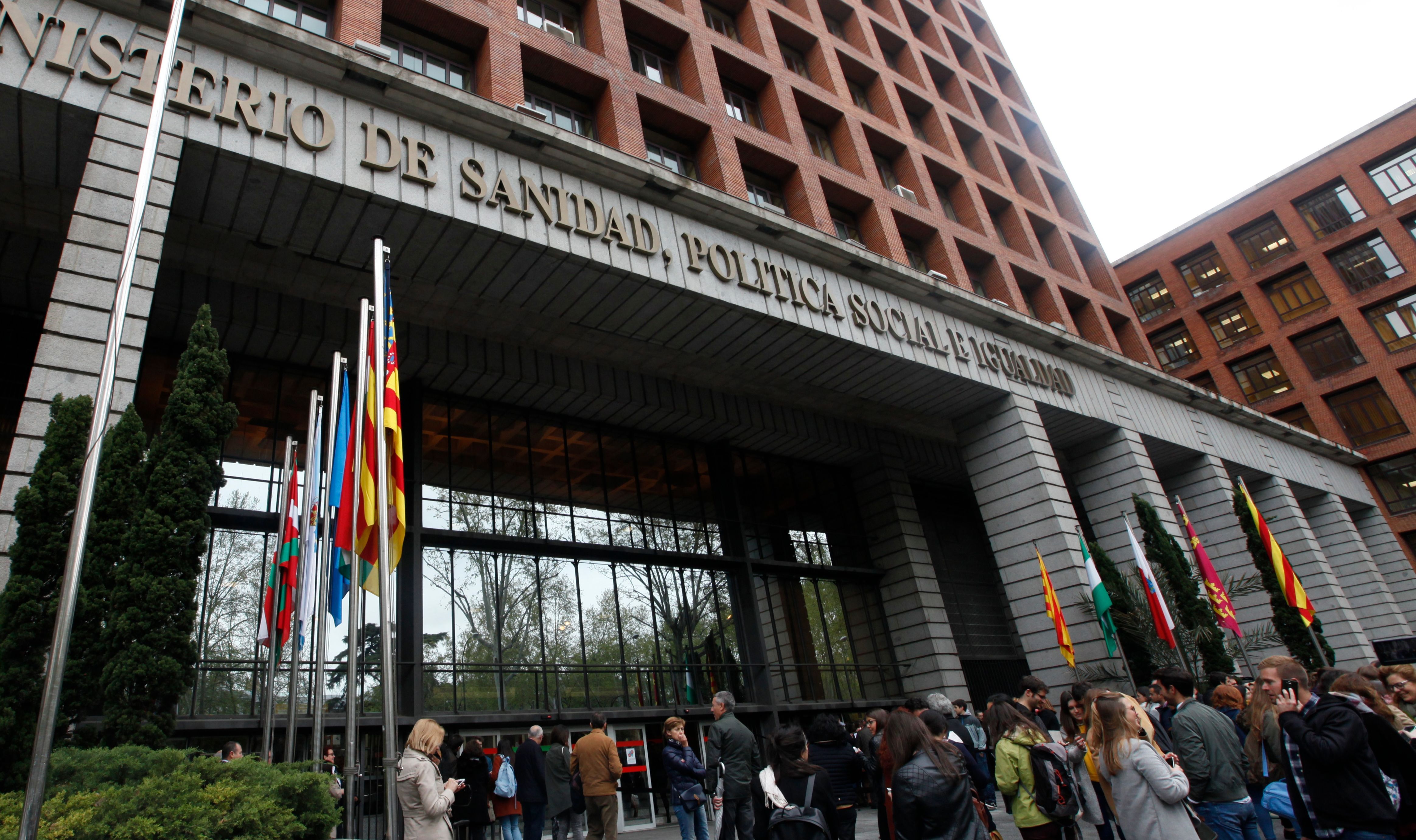 Sanidad precisa apoyo técnico para crear más hospitales universitarios