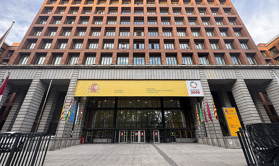 Sanidad refuerza la toma de datos del inconcluso Registro de Profesionales