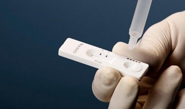 Sanidad retira un test de antígenos que daba falsos positivos de covid