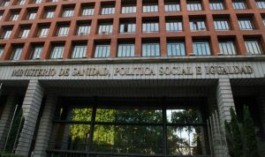 Sanidad y CCAA pactan 8 temas para la primera previa del Interterritorial