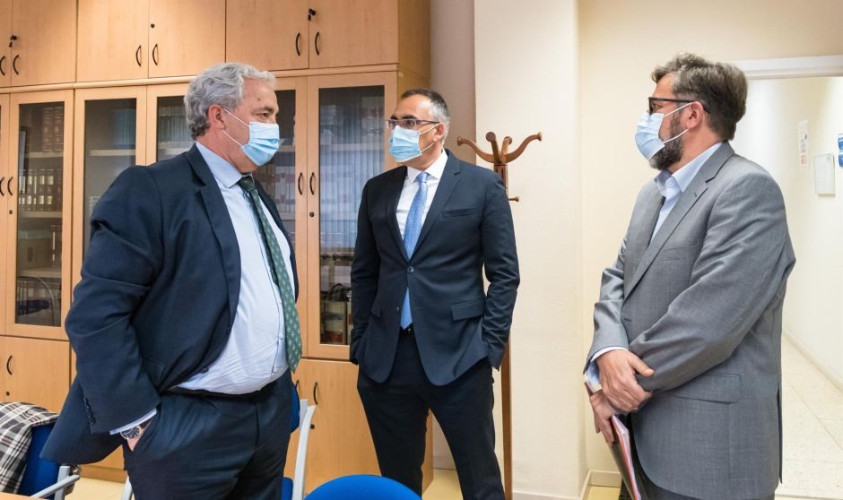 Sanidad y el Colegio de Médicos intensifican su labor contra las agresiones