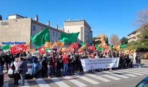 Sanitarios de la privada protestan por el bloqueo del convenio colectivo