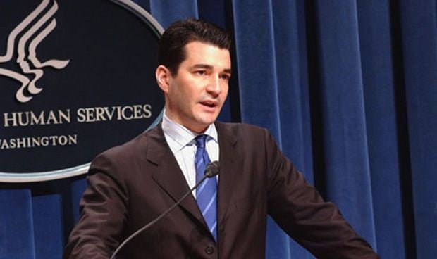 Scott Gottlieb abandona su cargo como director de la FDA