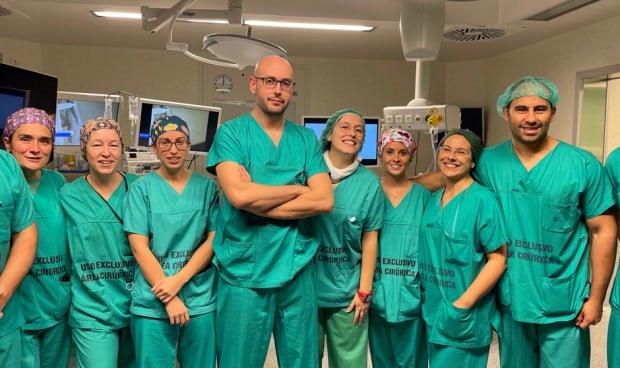 Primera cirugía percutánea renal a una gestante en España