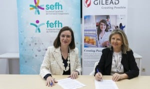 Cecilia Martínez, presidenta de la SEFH, y María Río, vicepresidente y directora general de Gilead España