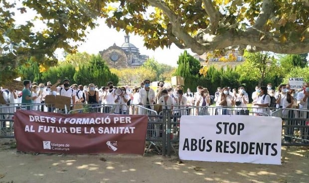 Sentencia: hacer 4 guardias al mes reporta a los MIR 3.000 euros más al año