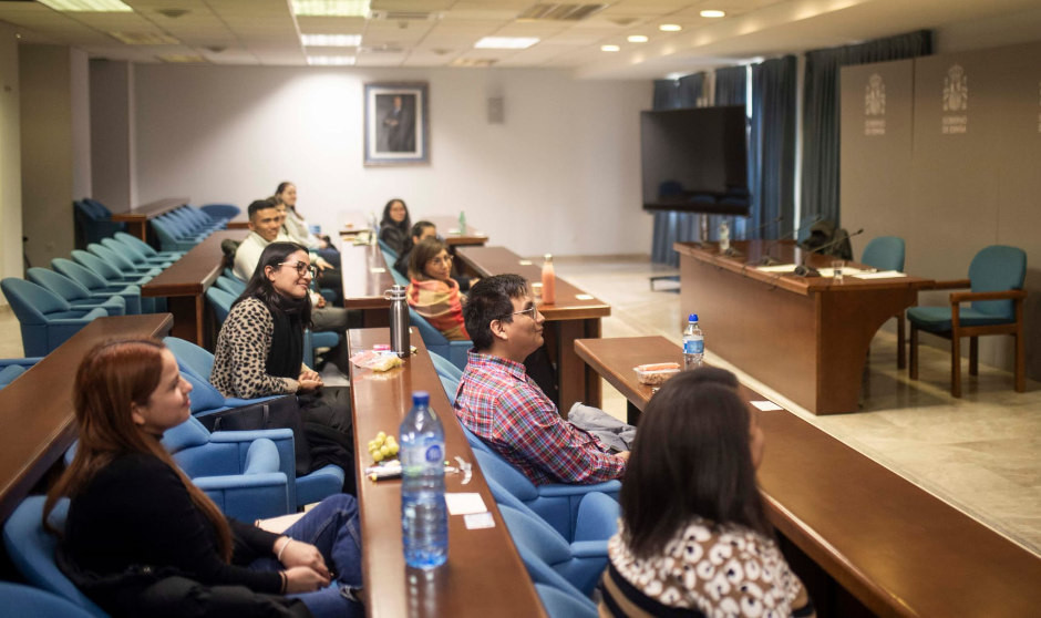  Examen MIR en el Ministerio de Sanidad. Fiapas denuncia que el desplazamiento forzoso y la falta de información rompen la igualdad de condiciones a pocas horas 